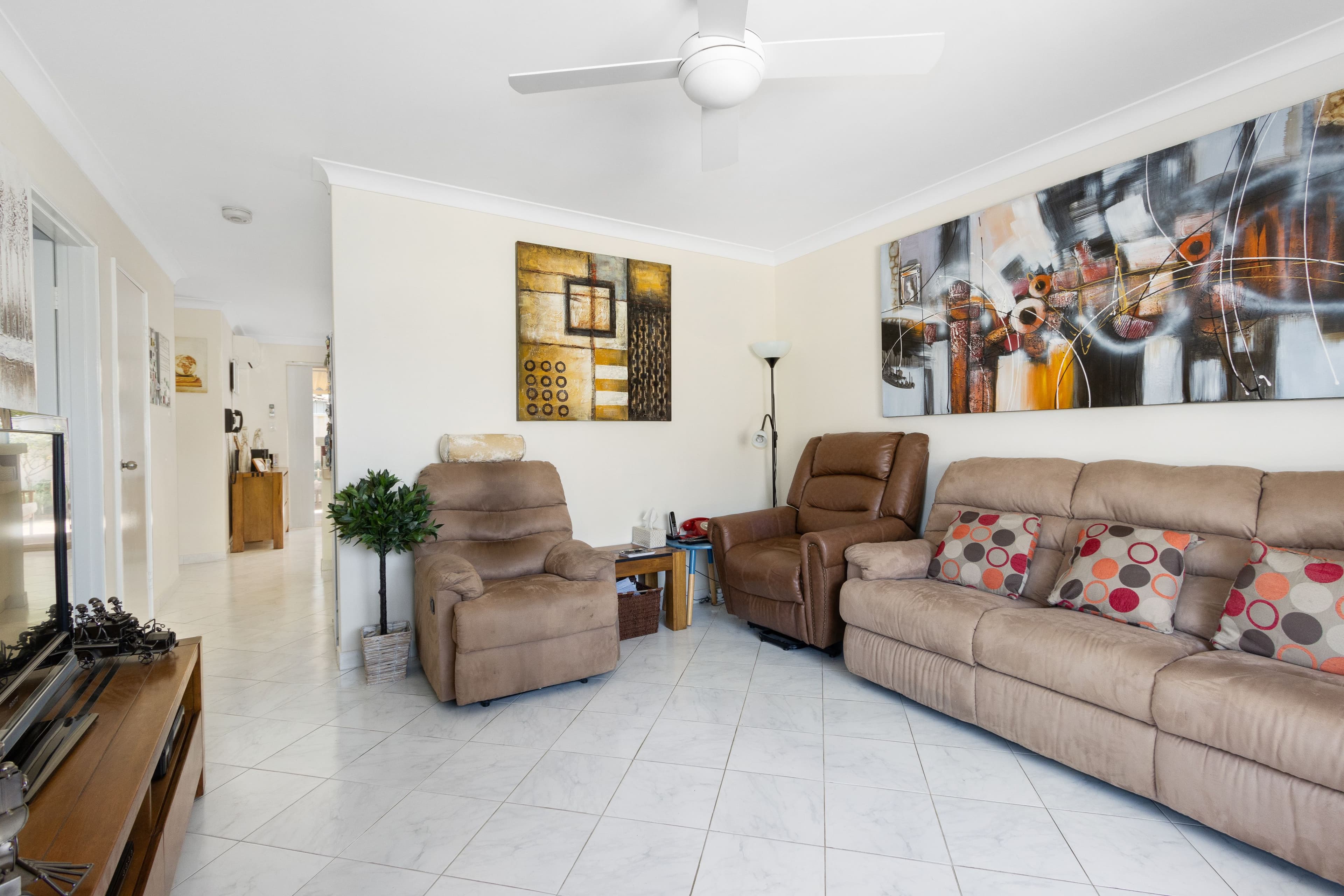 5 Flametree Place, Beechboro WA 6063, Beechboro - Thumbnail 3