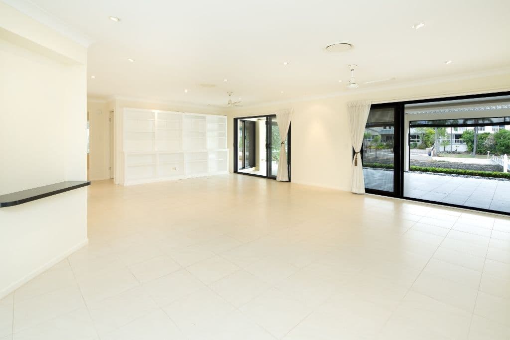 4 Blair Athol Crescent, SORRENTO QLD 4217, Sorrento - Thumbnail 6
