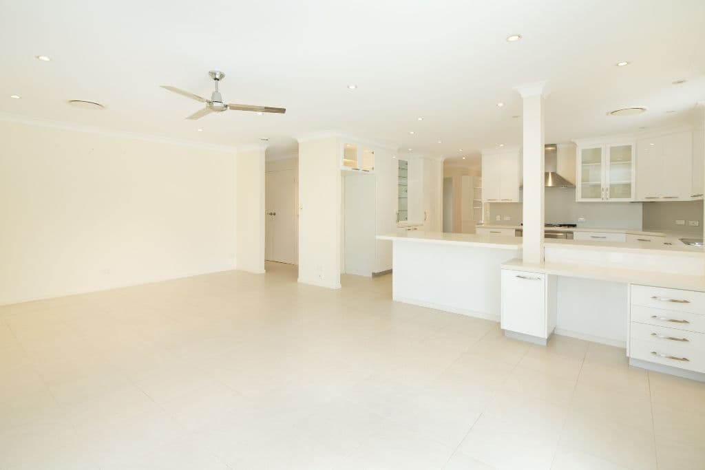 4 Blair Athol Crescent, SORRENTO QLD 4217, Sorrento - Thumbnail 7