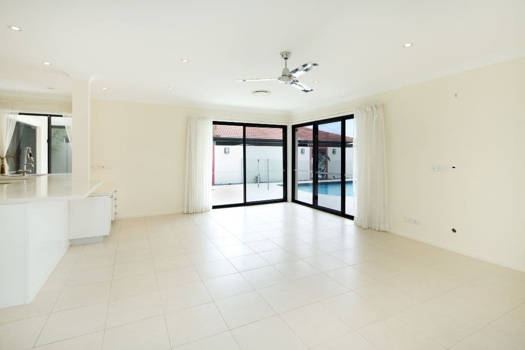 4 Blair Athol Crescent, SORRENTO QLD 4217, Sorrento - Thumbnail 8