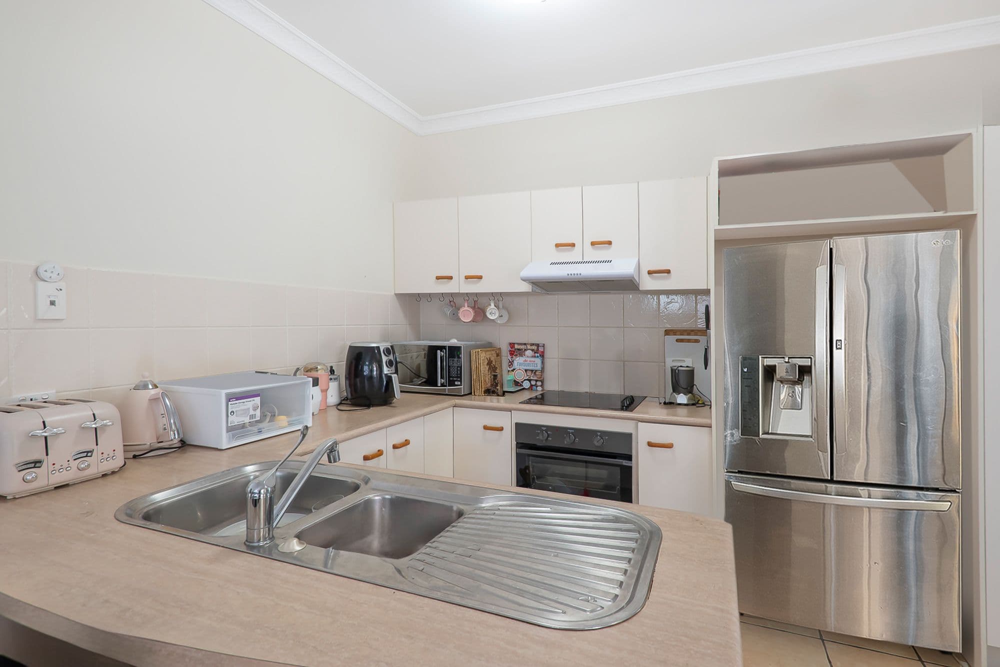 6 Mandarin Close, Forest Lake QLD 4078, Forest Lake - Thumbnail 2