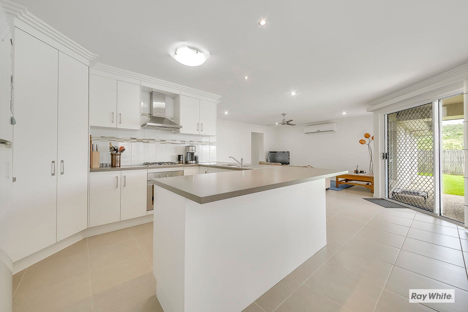 37 Dune Circuit, Lammermoor QLD 4703, Lammermoor - Thumbnail 2