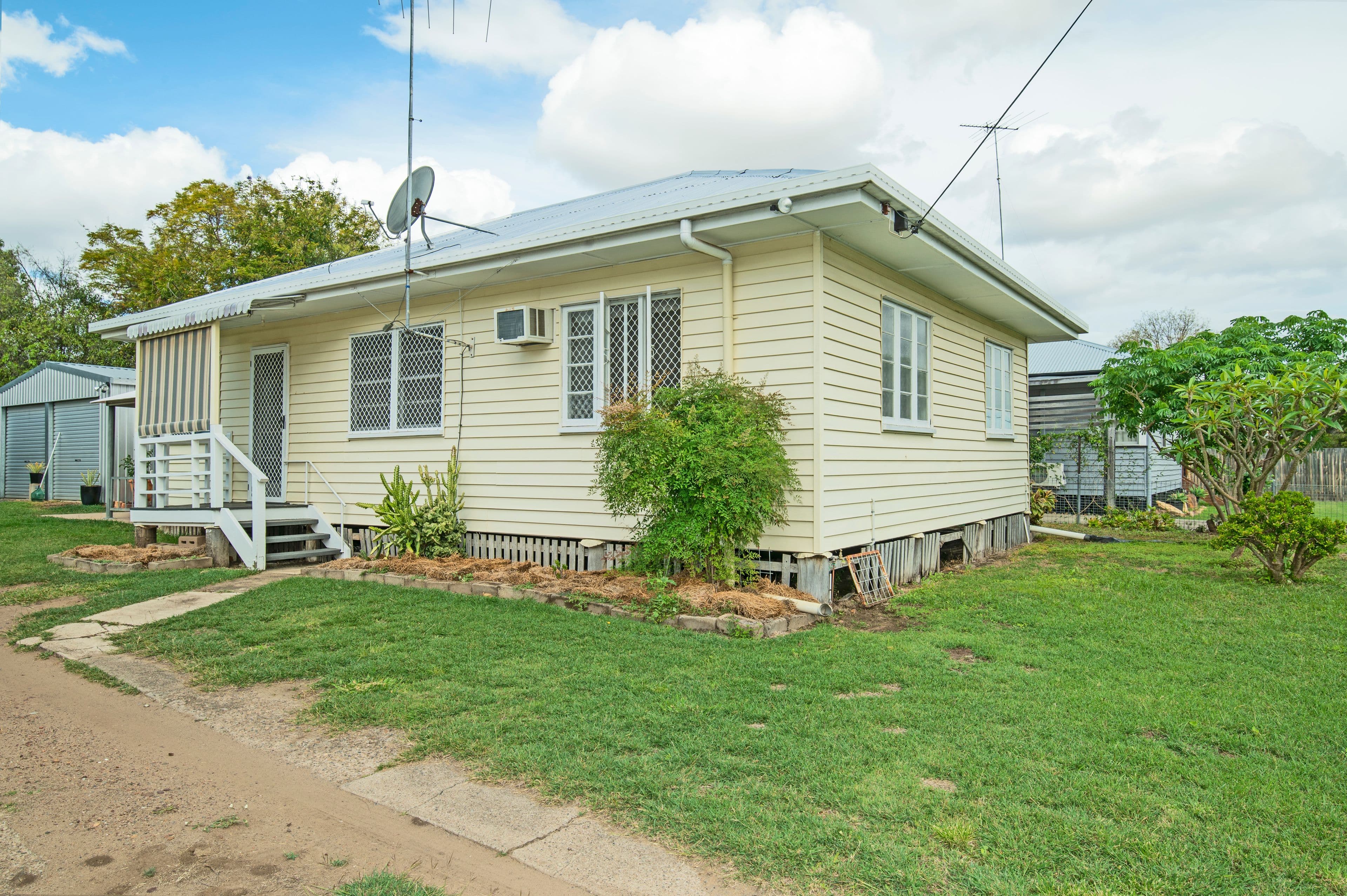 86 Bell Street, Biloela QLD 4715, Biloela - Image 1