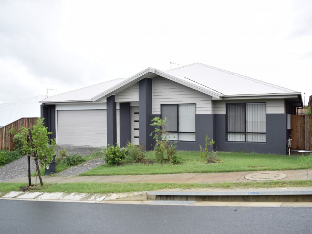 16 Wyperfeld Crescent, South Ripley QLD 4306, South Ripley - Thumbnail 3