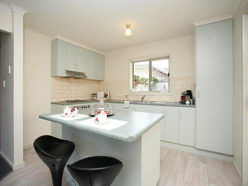 8 Sydney Crescent, CHRISTIES BEACH SA 5165, Christies Beach - Thumbnail 6