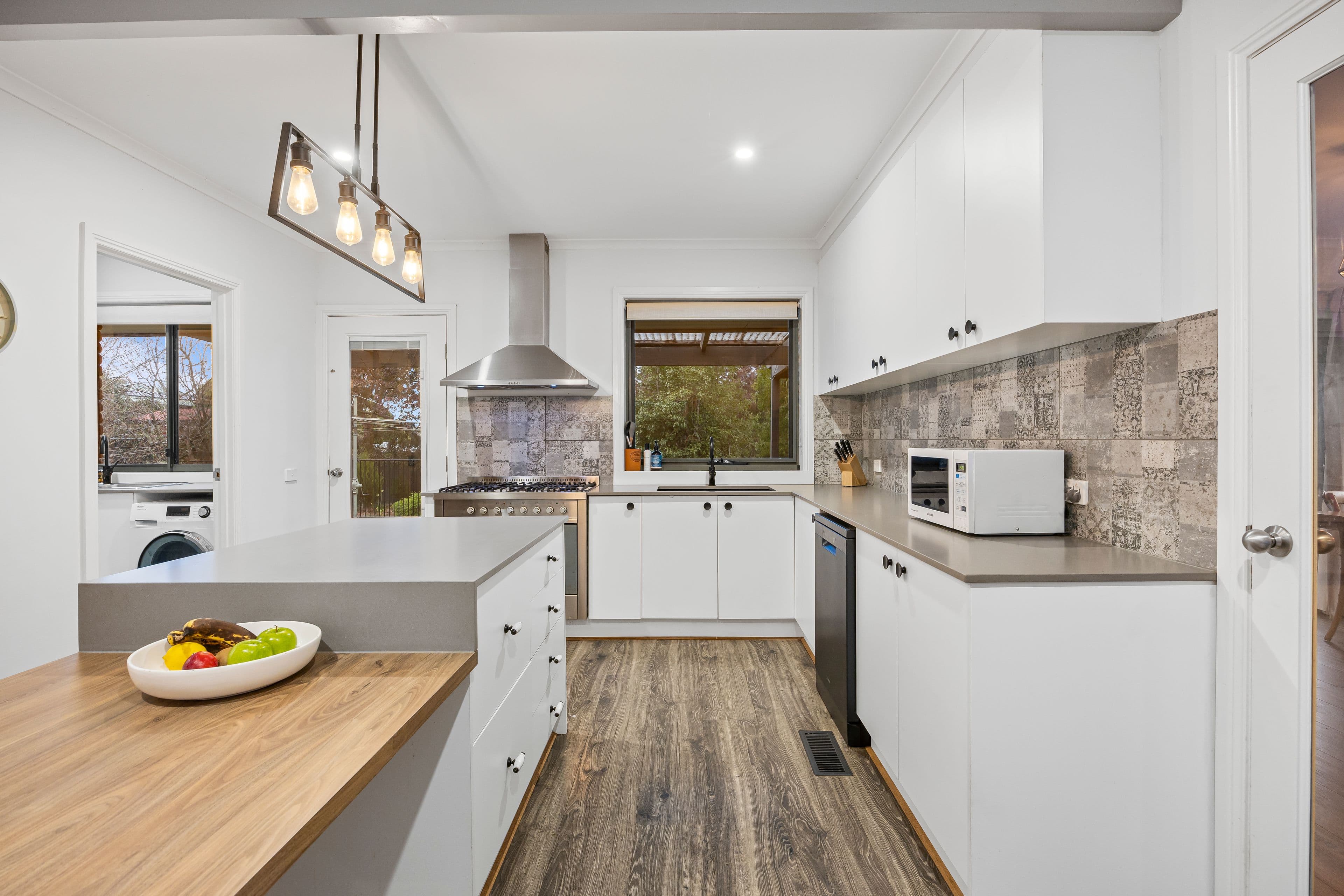 213 Simpson Street, Buninyong VIC 3357, Buninyong - Thumbnail 2