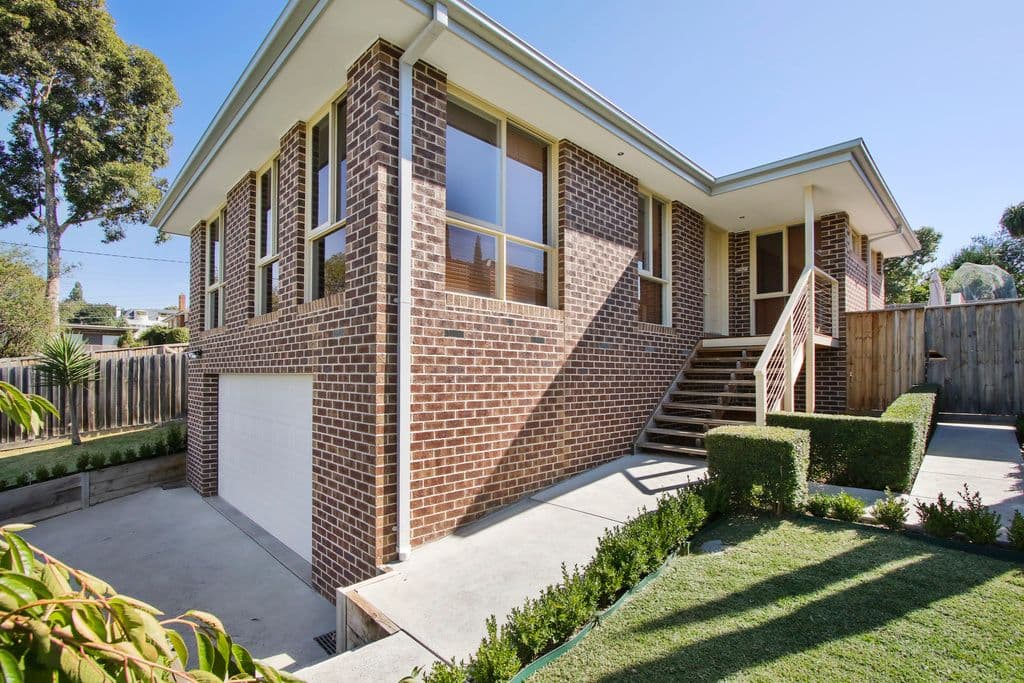 1 St Andrews Drive, Chirnside Park VIC 3116, Chirnside Park - Thumbnail 2