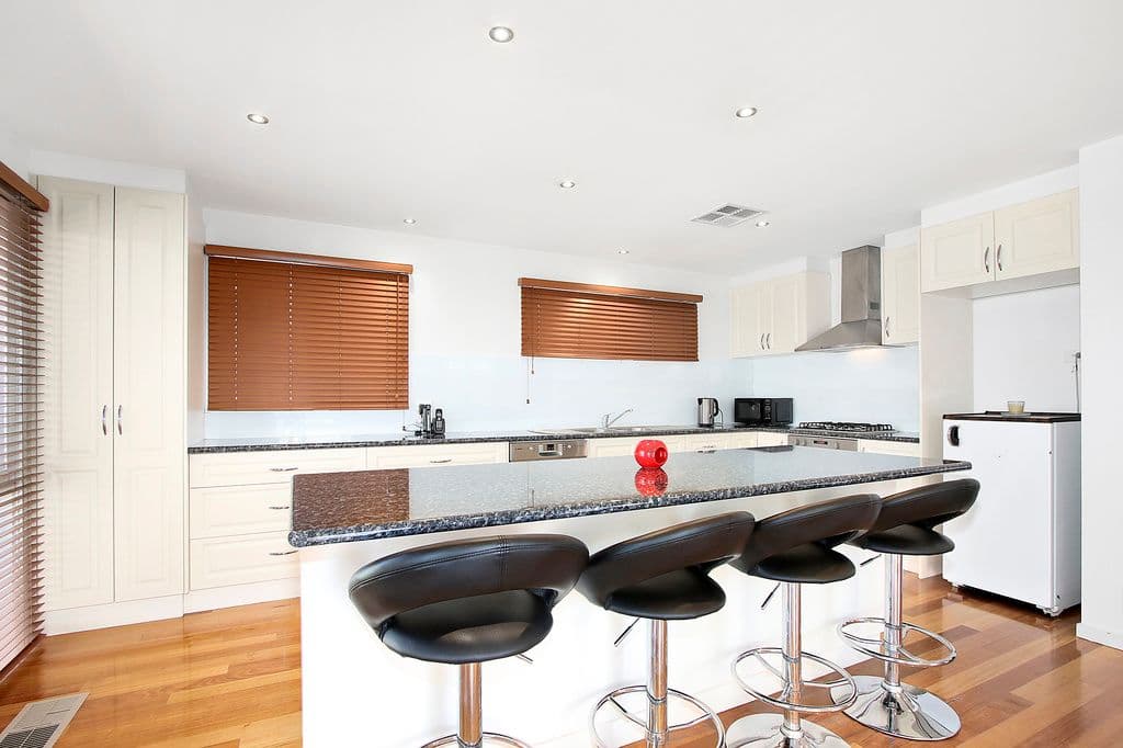 1 St Andrews Drive, Chirnside Park VIC 3116, Chirnside Park - Thumbnail 5