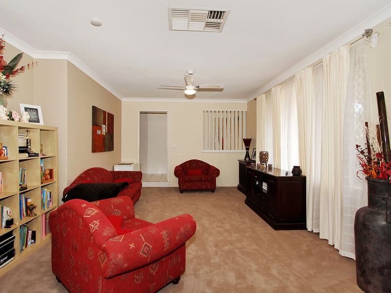 11 Tiber Avenue, BEECHBORO WA 6063, Beechboro - Thumbnail 2