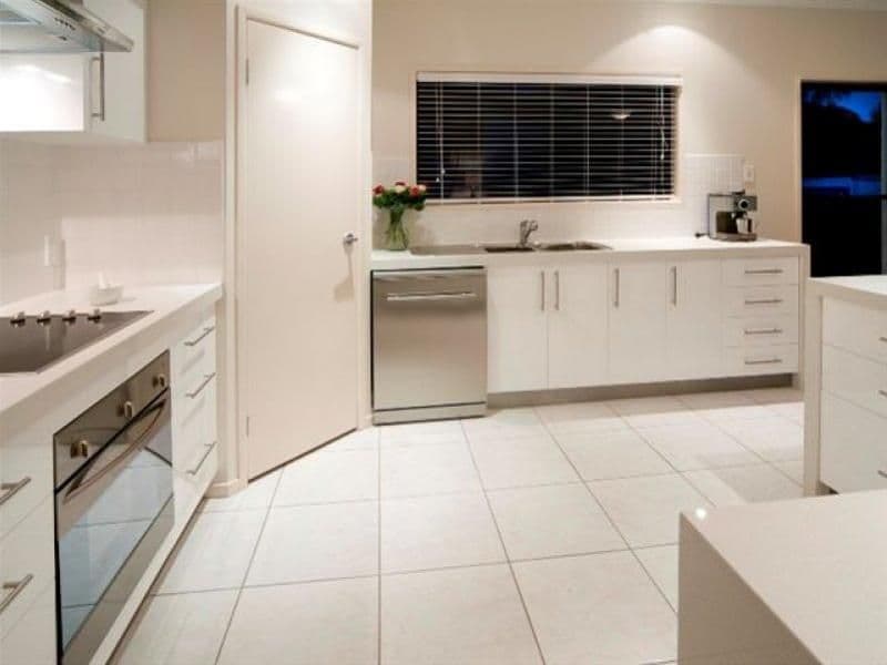 24  Tweedale Street, GRACEVILLE QLD 4075, Graceville - Thumbnail 3