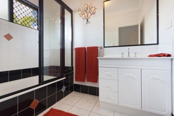 5 Bamboo Crescent, MOUNT LOUISA QLD 4814, Mount Louisa - Thumbnail 4
