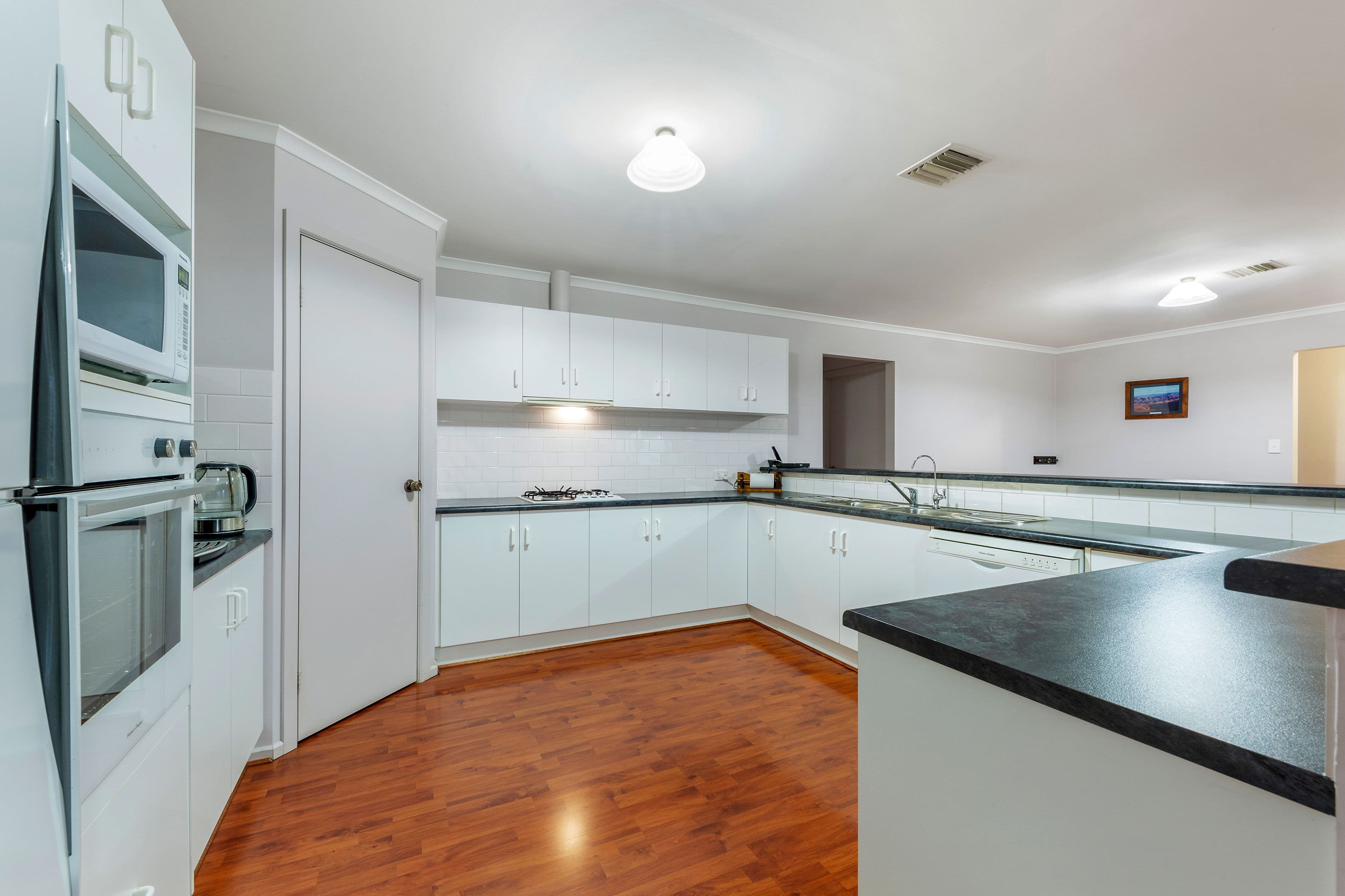 36 Bahloo Avenue, Mitchell Park SA 5043, Mitchell Park - Thumbnail 8
