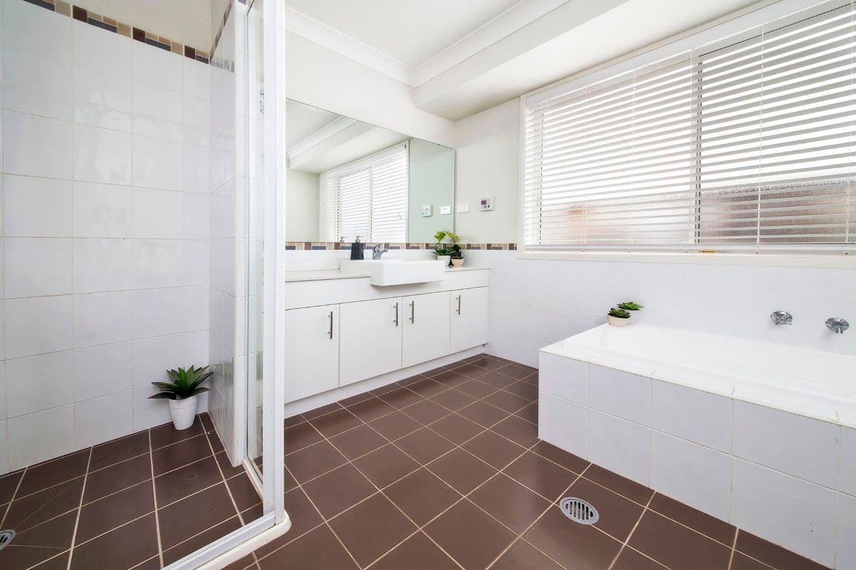 27 Timbrey Circuit, Barden Ridge - Thumbnail 5