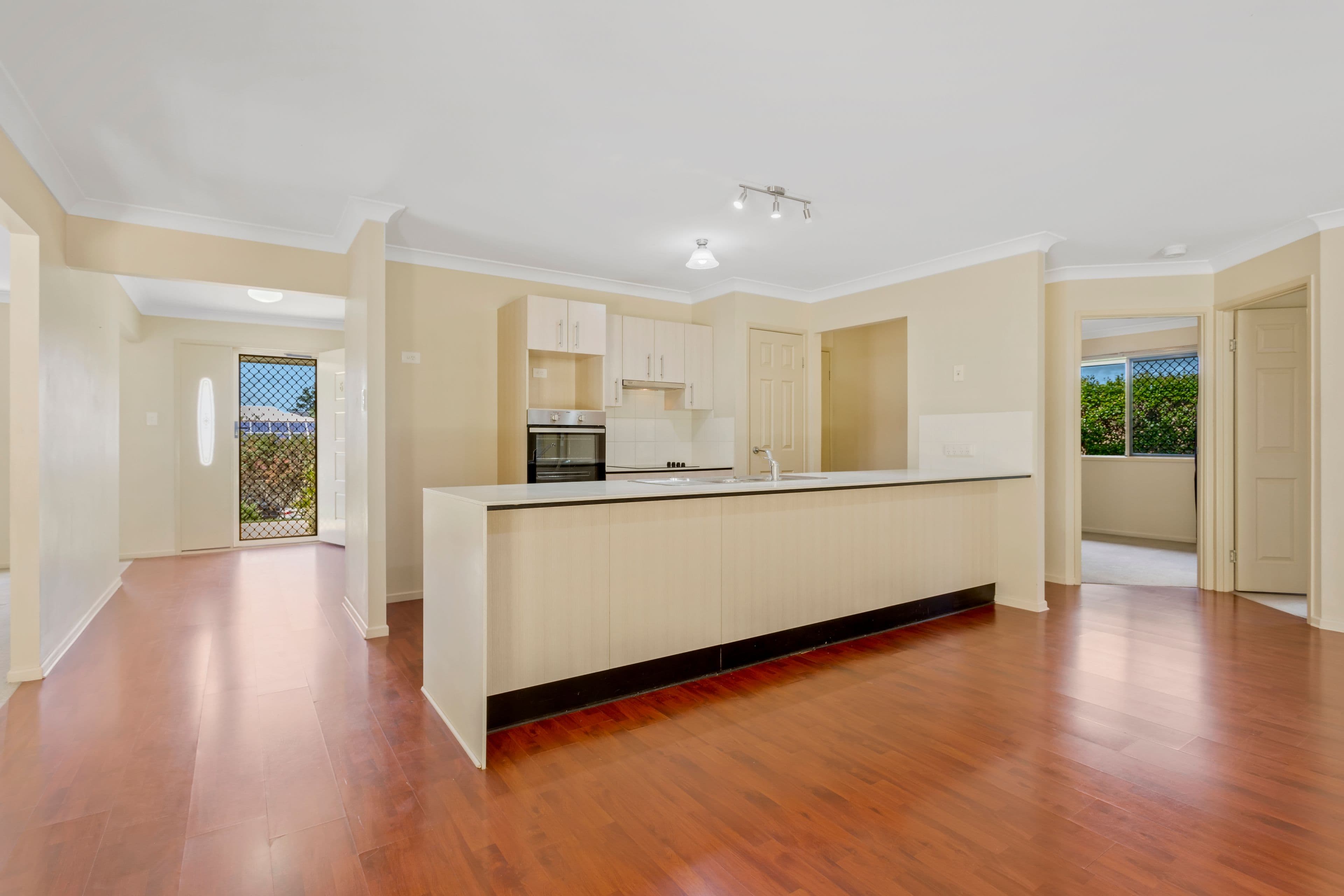 6 Smerdon Way, Glass House Mountains QLD 4518, Glass House Mountains - Thumbnail 4