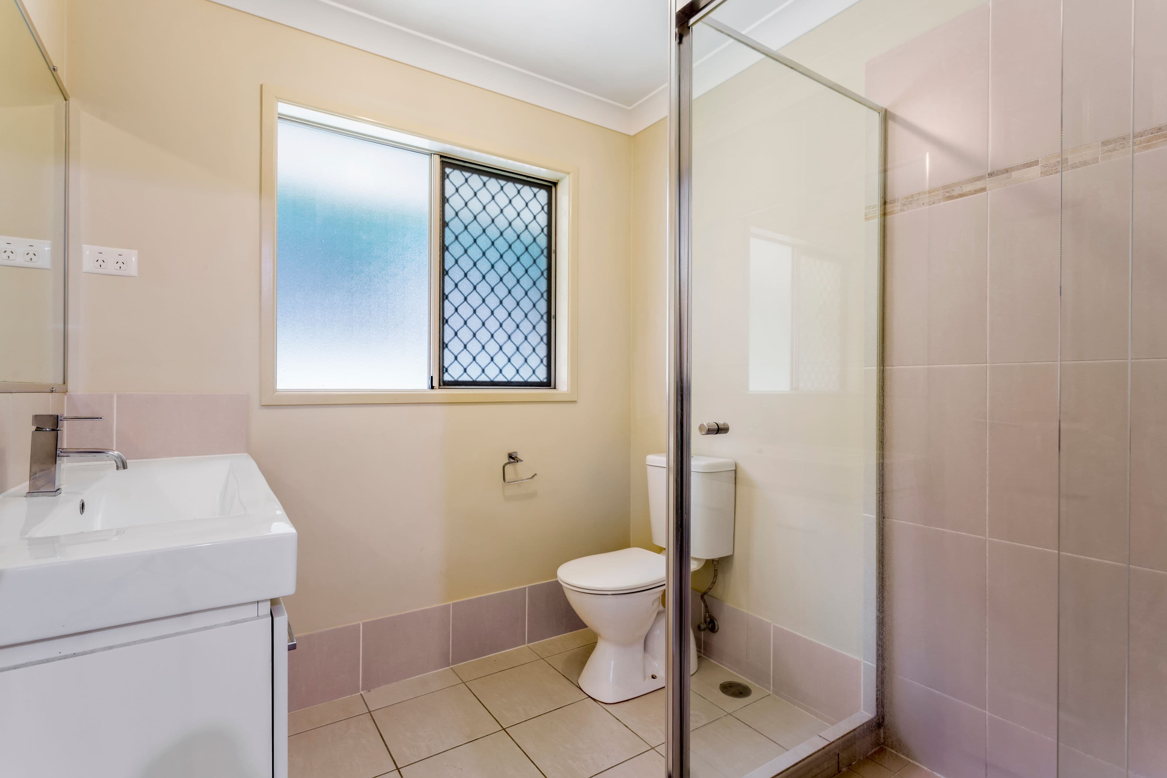 6 Smerdon Way, Glass House Mountains QLD 4518, Glass House Mountains - Thumbnail 6