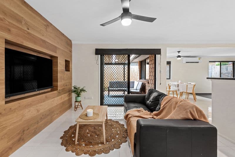 6 Macchion Close, Wakerley - Image 1