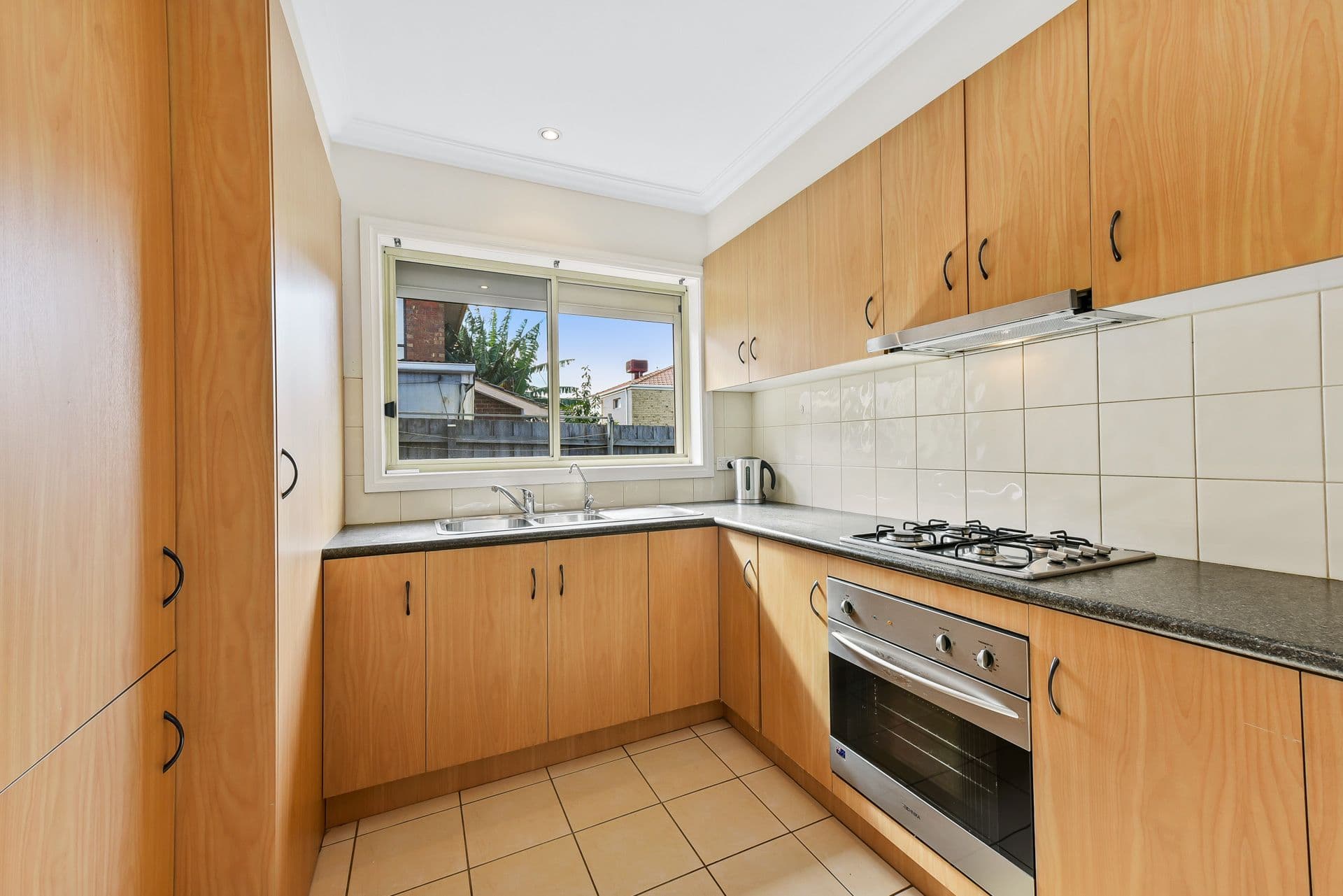 8 Day Street, Dandenong VIC 3175, Dandenong - Thumbnail 5