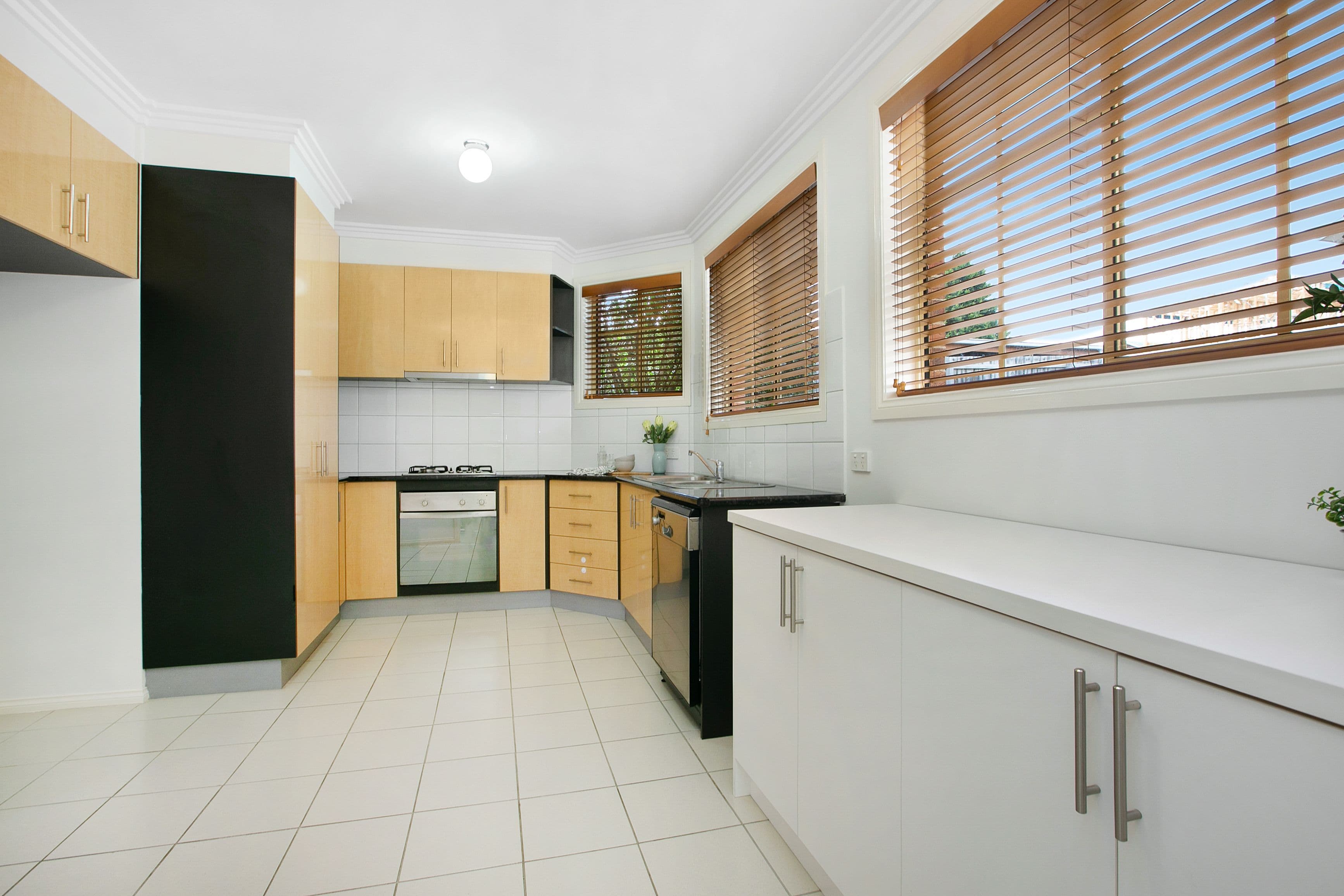 13 Evans Crescent, Reservoir VIC 3073, Reservoir - Thumbnail 6