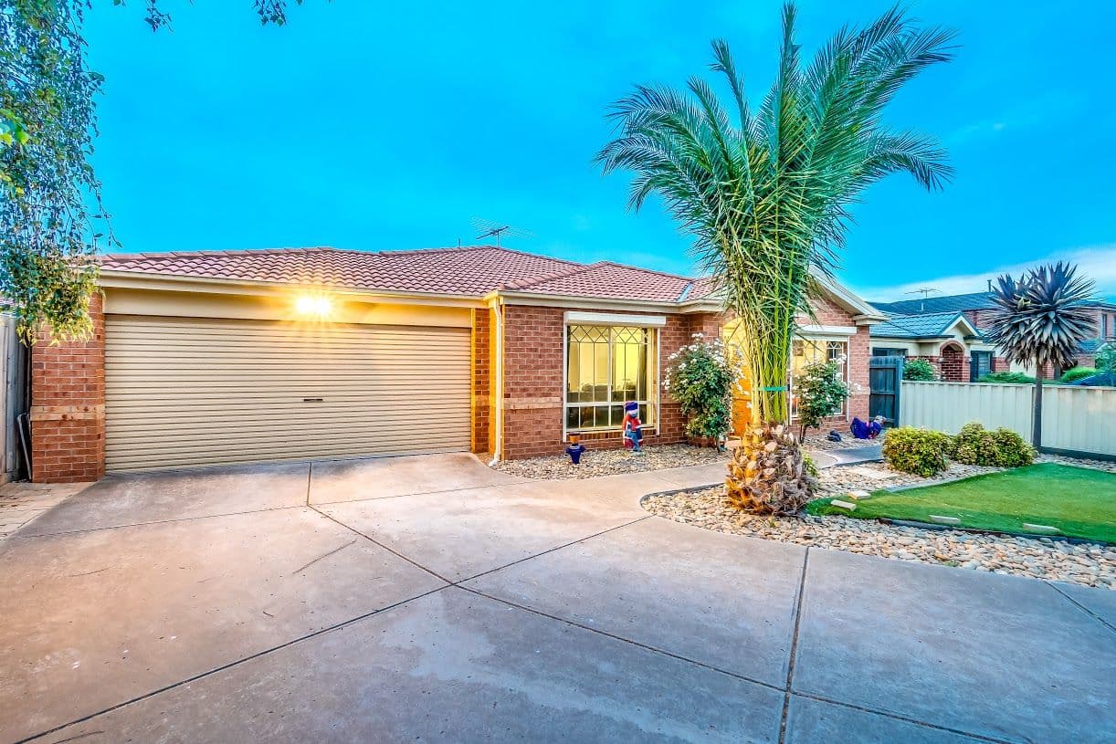27 Kingsfield Way, Truganina VIC 3029, Truganina - Thumbnail 2
