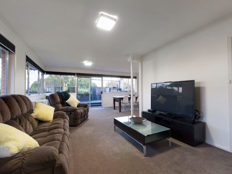 2 Kent Grove, Frankston VIC 3199, Frankston - Thumbnail 3