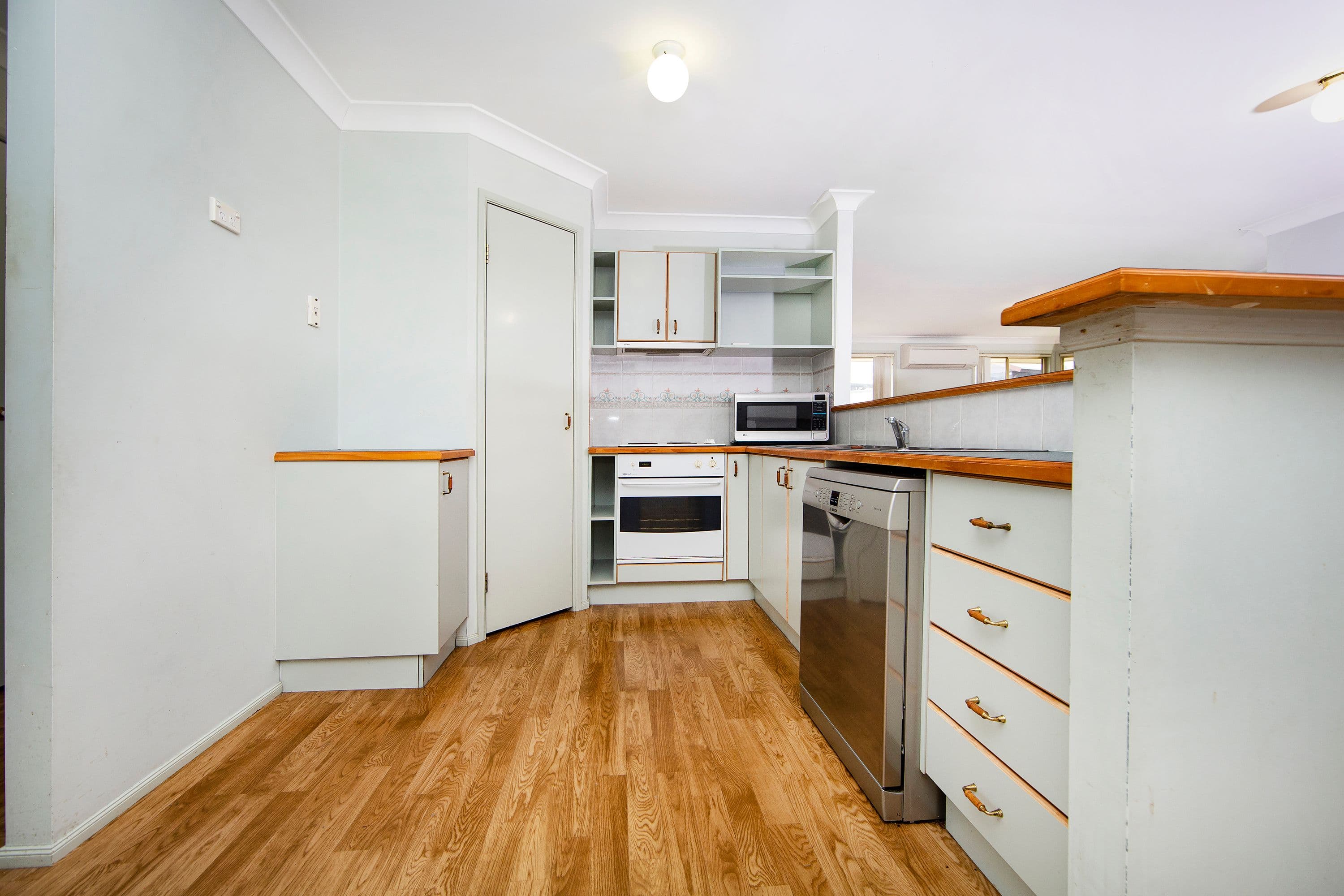 23 Colorado Drive, Blue Haven NSW 2262, Blue Haven - Thumbnail 2