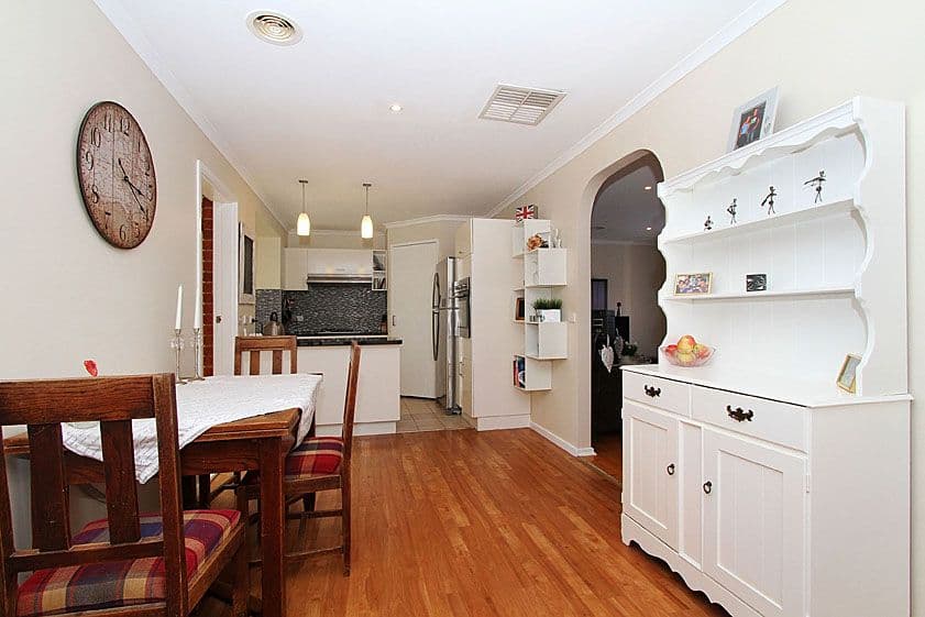 6 Bronsdon Court, MILL PARK VIC 3082, Mill Park - Thumbnail 3