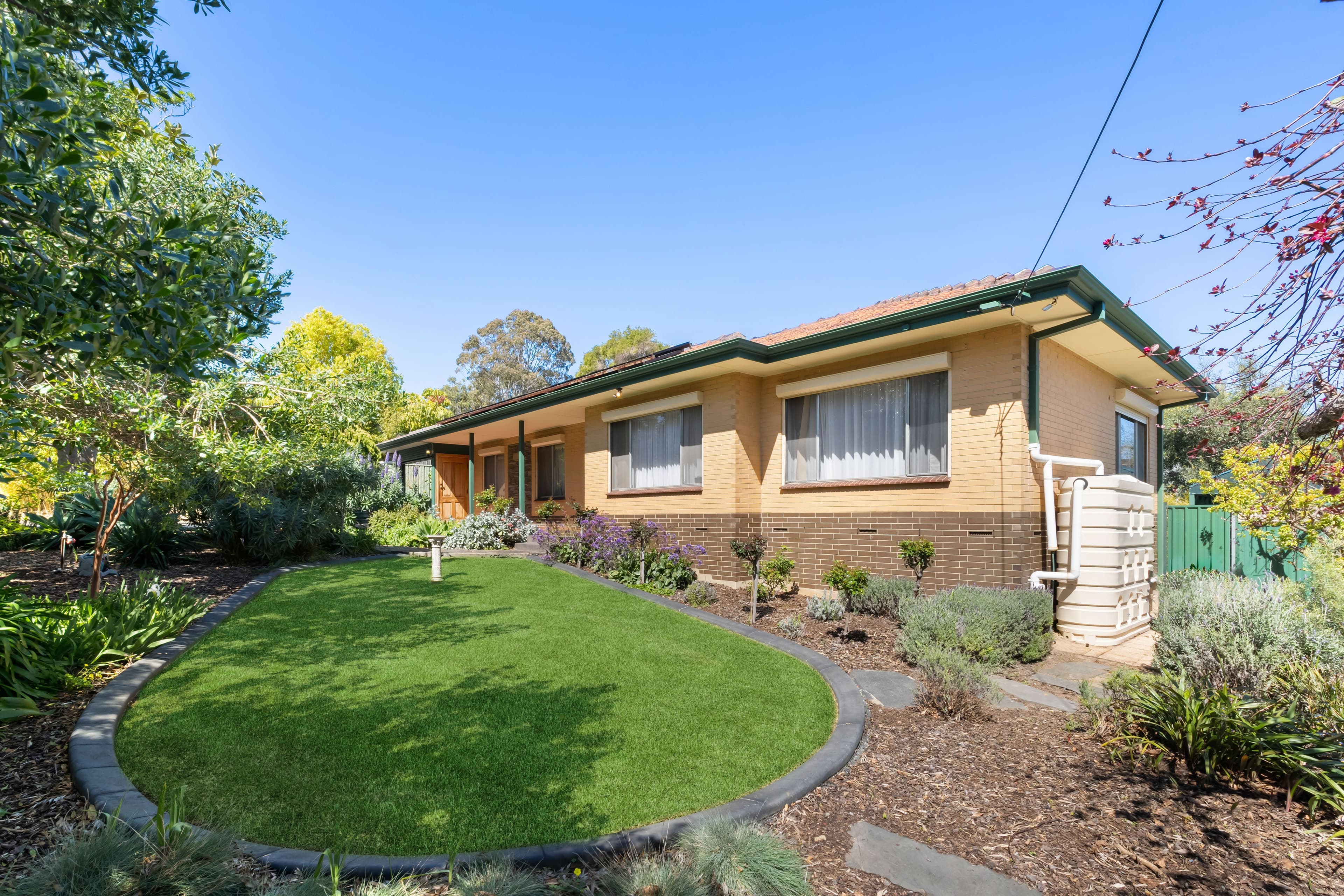 38 Greenwillow Crescent, Happy Valley SA 5159, Happy Valley - Thumbnail 2