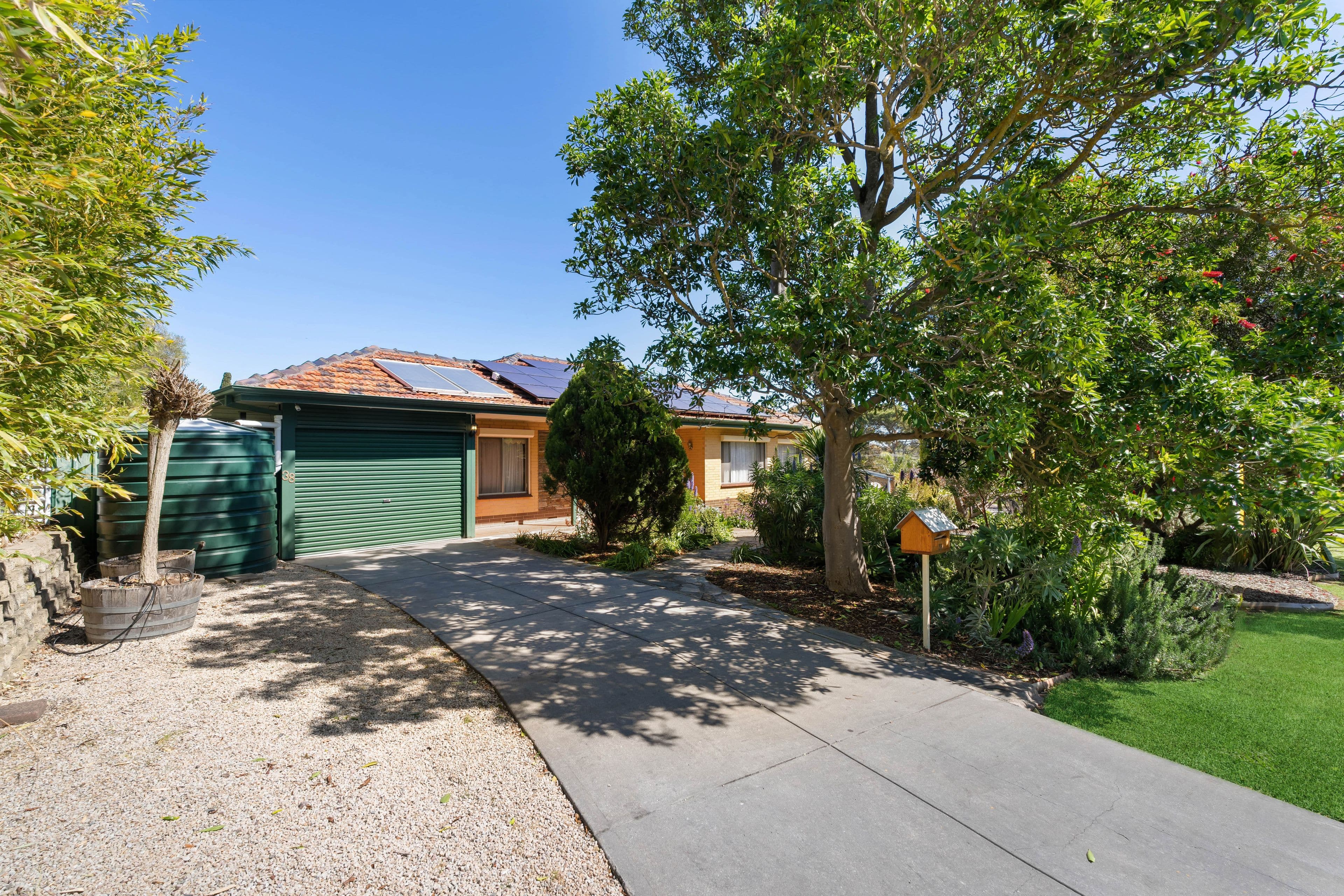 38 Greenwillow Crescent, Happy Valley SA 5159, Happy Valley - Thumbnail 3