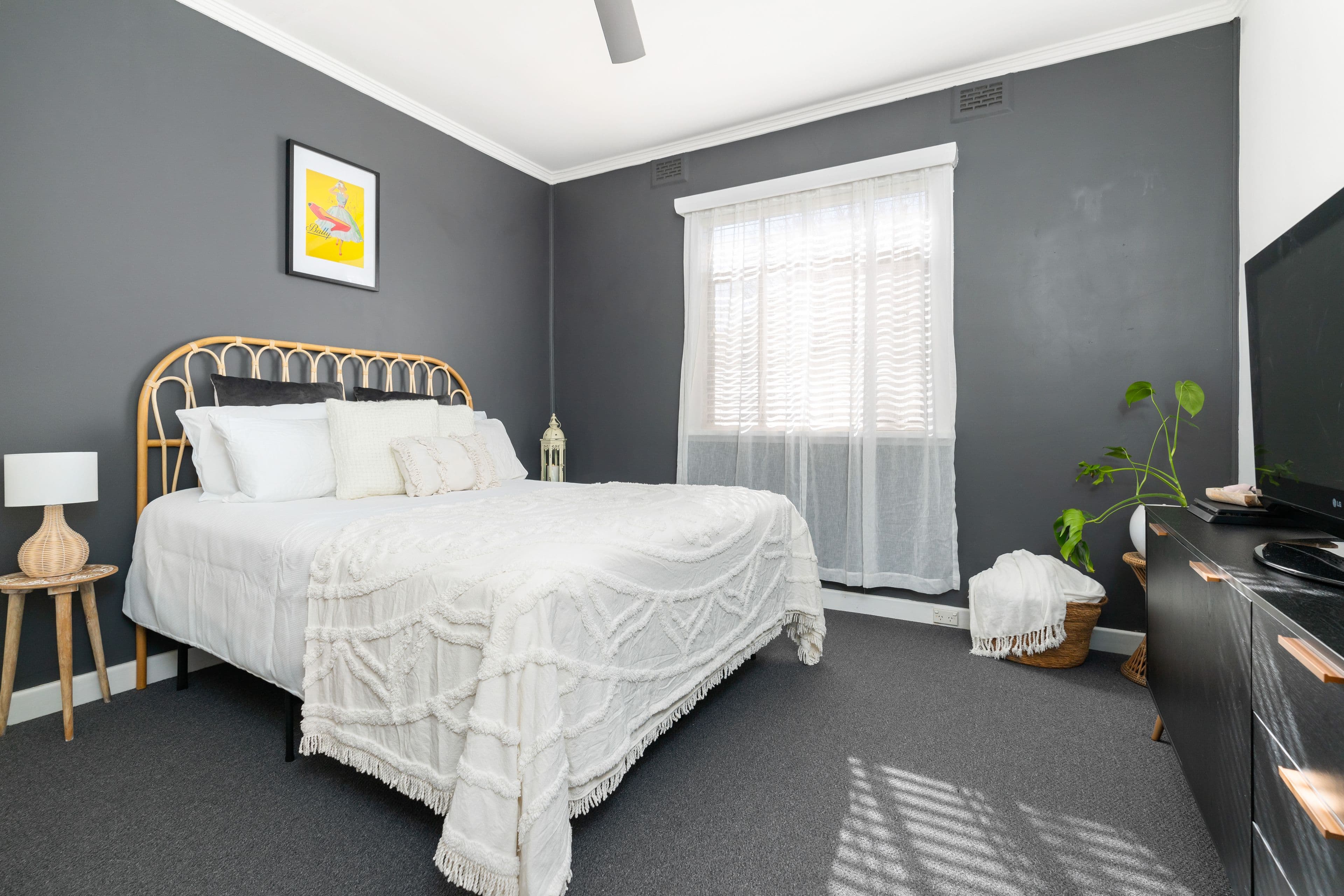 1051 Sylvania Avenue, North Albury NSW 2640, North Albury - Thumbnail 3