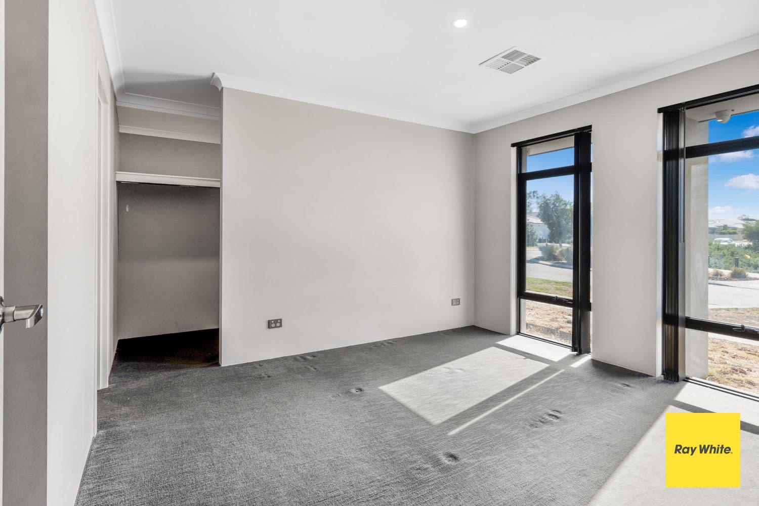 30 Silverthrone Road, Haynes WA 6112, Haynes - Thumbnail 5