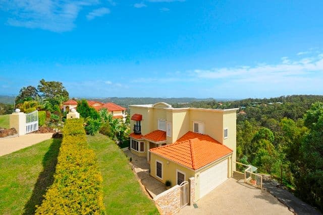 11 Buckingham Way, ELANORA QLD 4221, Elanora - Image 1