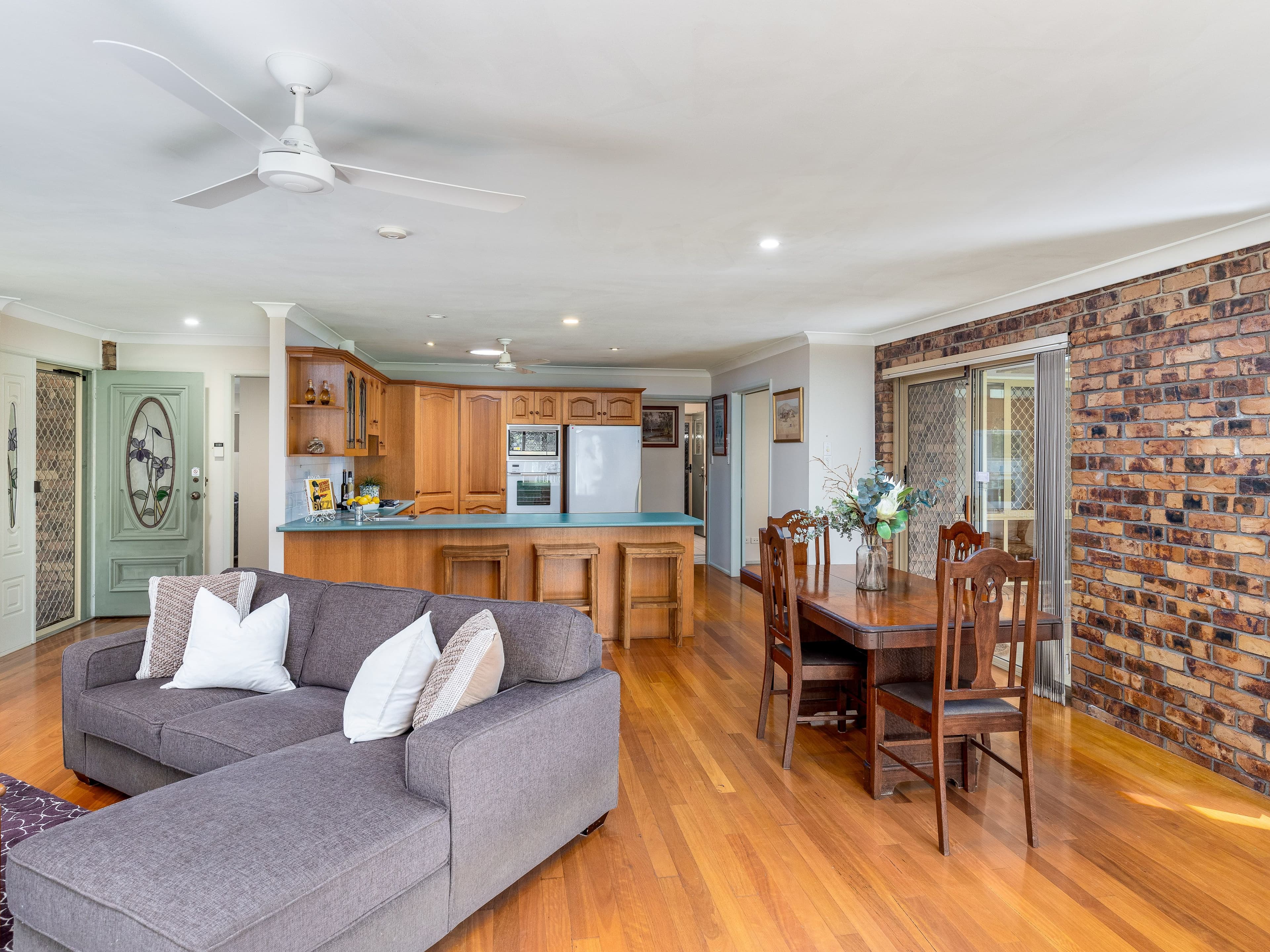 12 Violet Place, Wavell Heights QLD 4012, Wavell Heights - Thumbnail 2