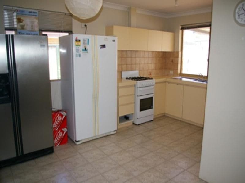 26b Pinewood Green, Mirrabooka WA 6061, Mirrabooka - Thumbnail 4
