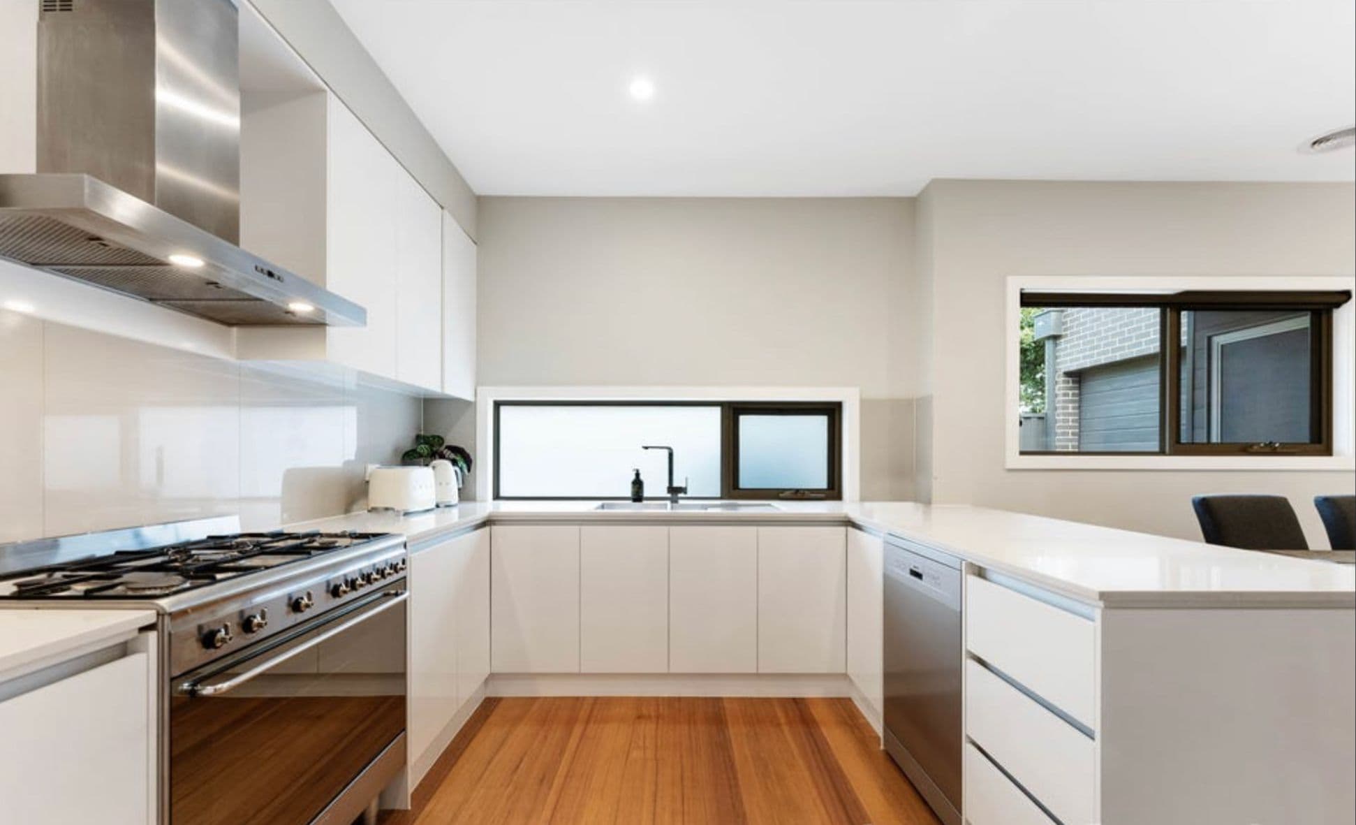 28 Nolan Avenue, Brooklyn VIC 3012, Brooklyn - Thumbnail 5