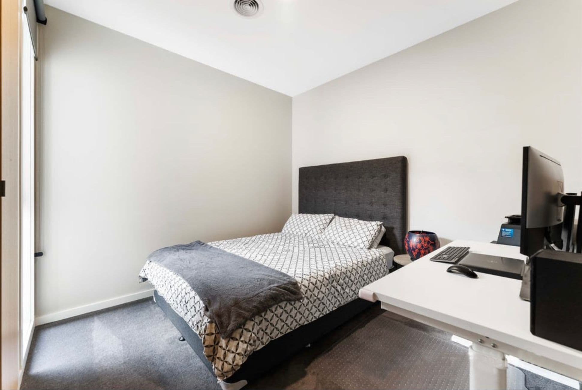 28 Nolan Avenue, Brooklyn VIC 3012, Brooklyn - Thumbnail 7