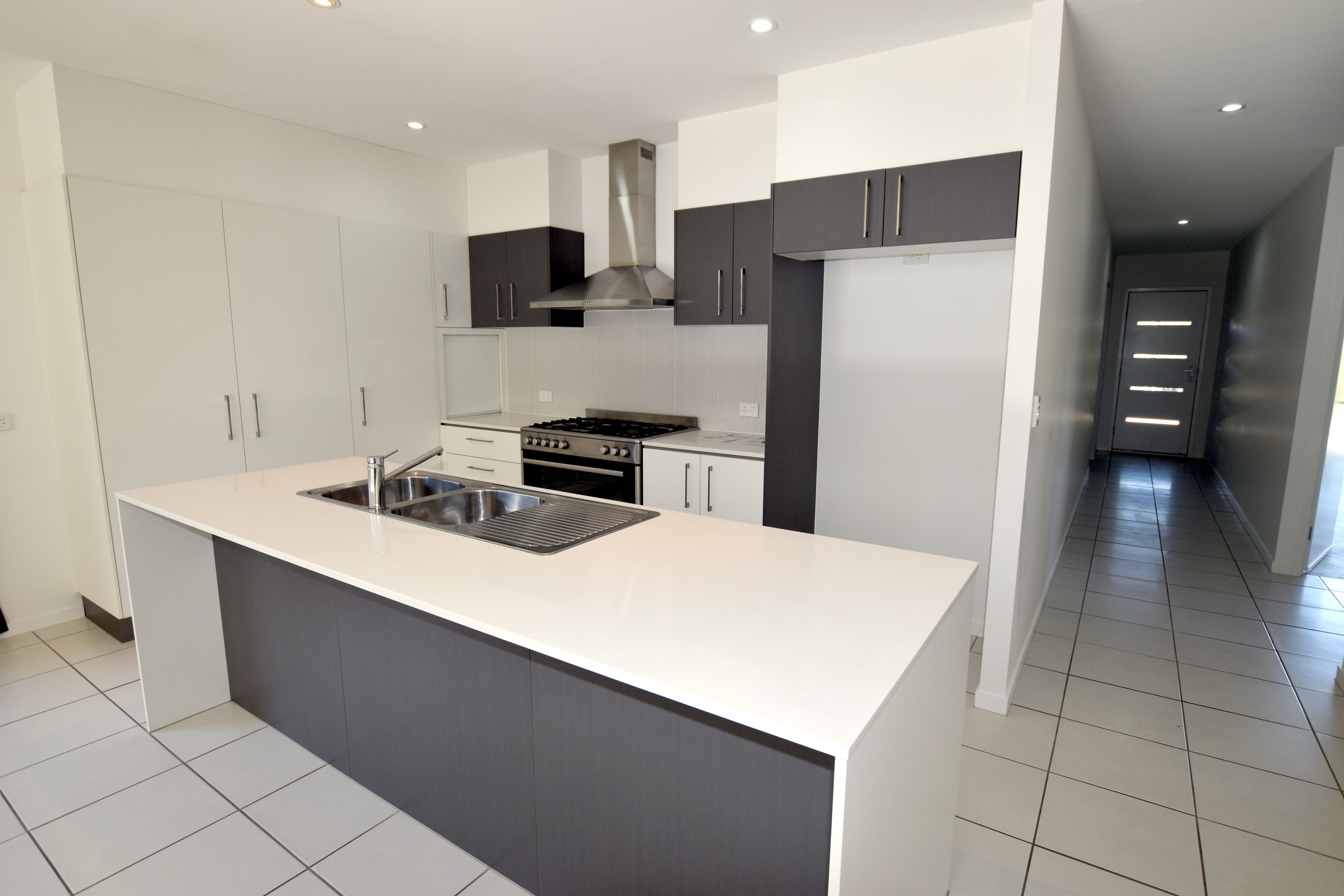 15 Telopea Place, Kirkwood QLD 4680, Kirkwood - Thumbnail 4