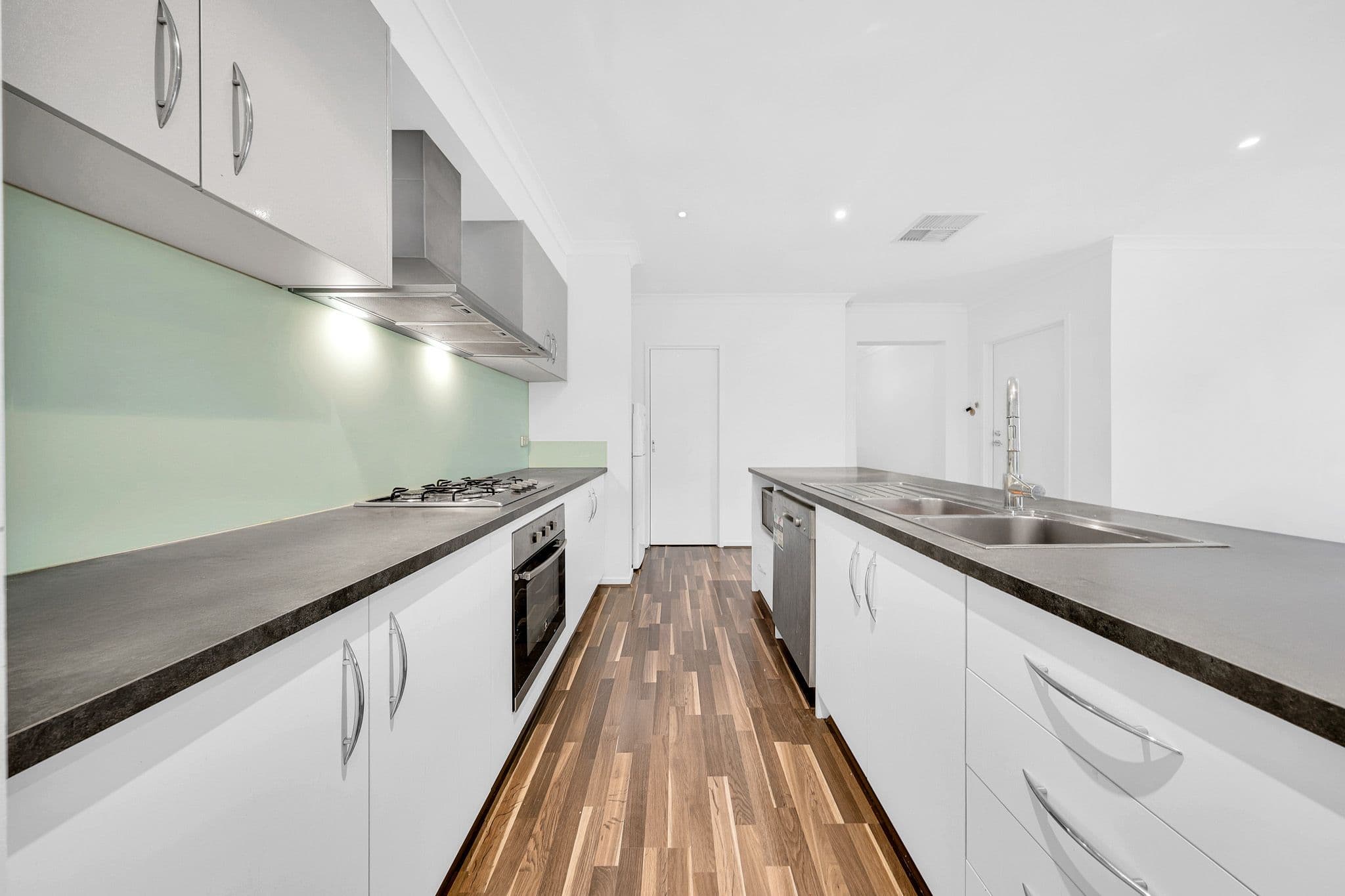 7 Westhorpe Crescent, Mernda VIC 3754, Mernda - Thumbnail 3