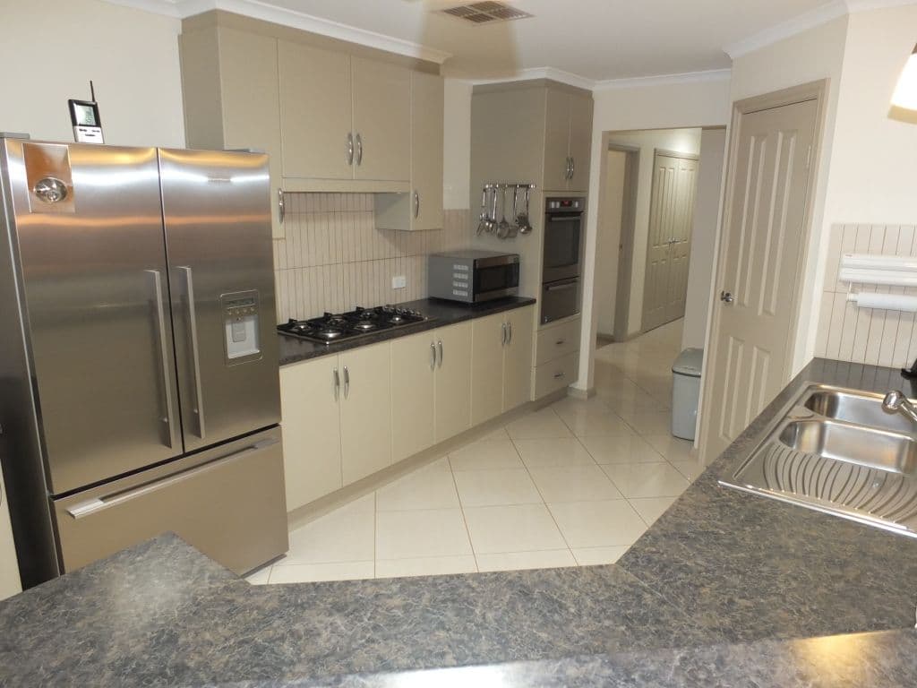 20 Abbott Drive, KADINA SA 5554, Kadina - Thumbnail 2