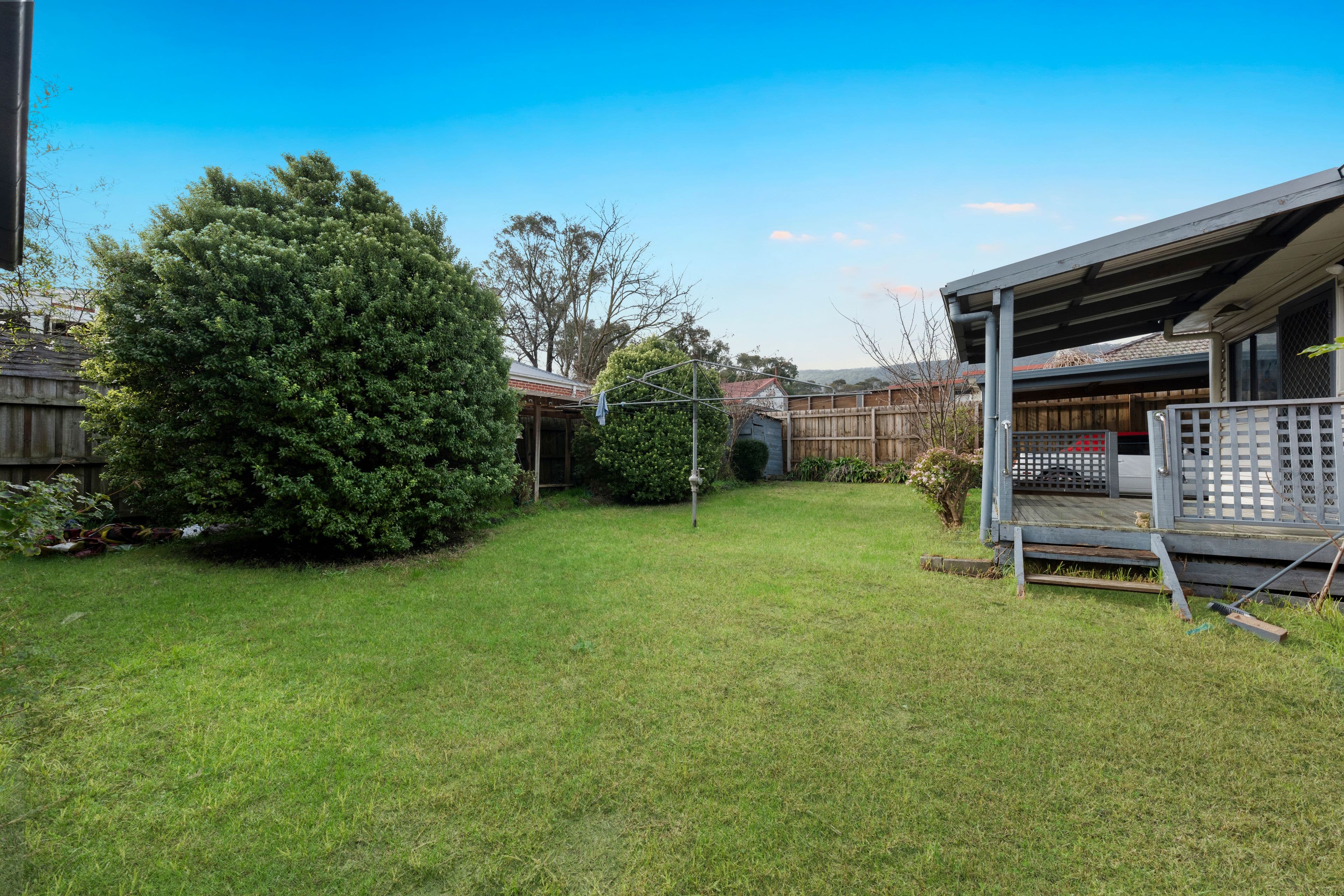 17 Veronica Street, Ferntree Gully VIC 3156, Ferntree Gully - Thumbnail 2