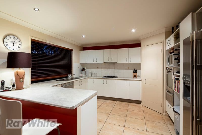 18 Irwin Place, Redland Bay QLD 4165, Redland Bay - Thumbnail 2