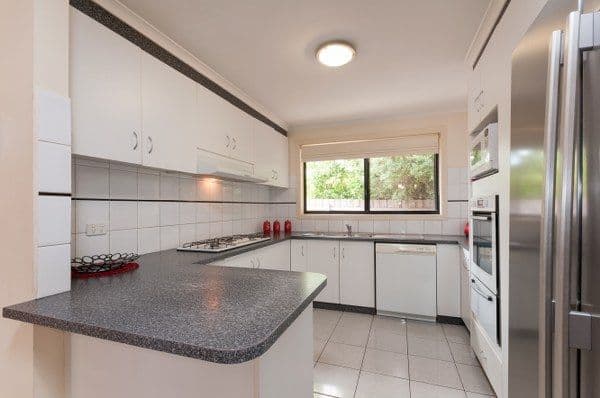 6 Foxton Place, ROXBURGH PARK VIC 3064, Roxburgh Park - Thumbnail 3