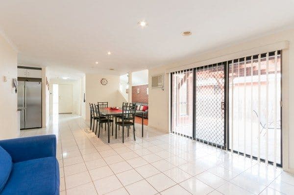 6 Foxton Place, ROXBURGH PARK VIC 3064, Roxburgh Park - Thumbnail 5
