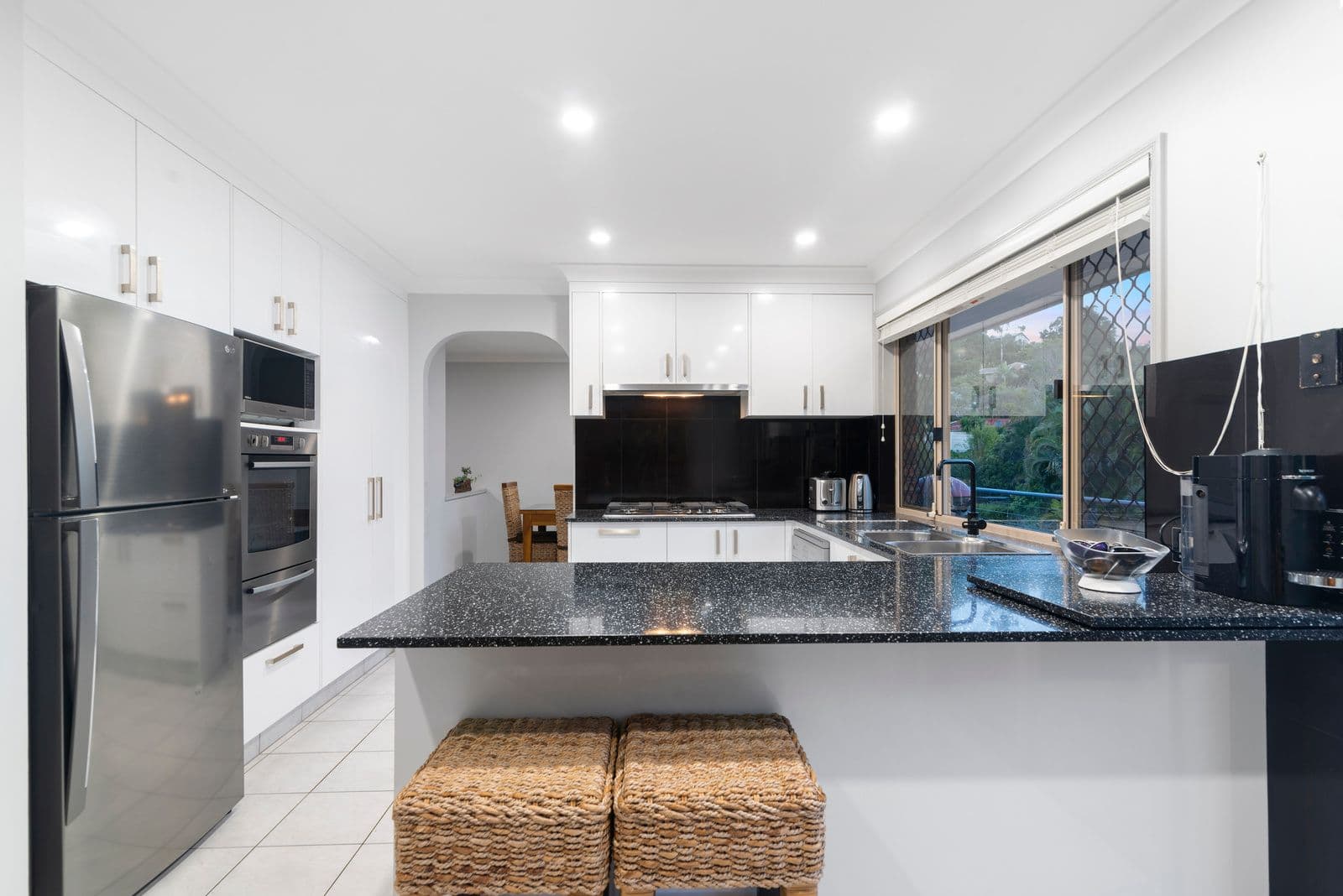 7 Capano Court, Elanora QLD 4221, Elanora - Thumbnail 3