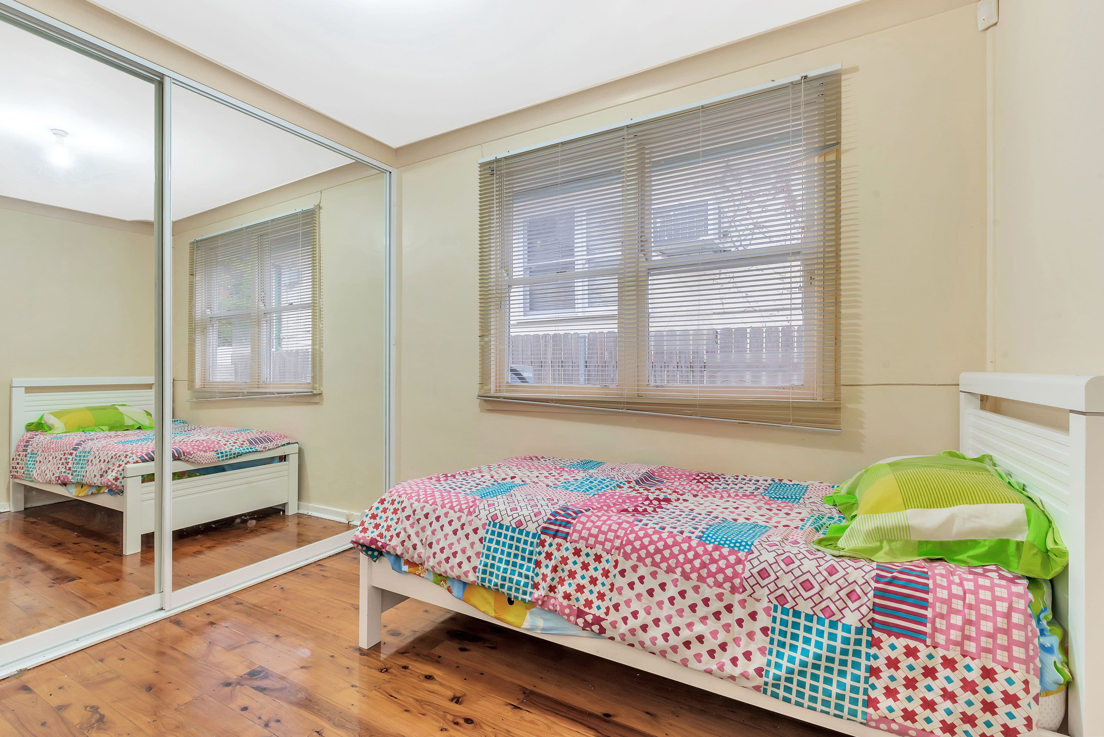 49 Aberdeen Road, Busby - Thumbnail 6