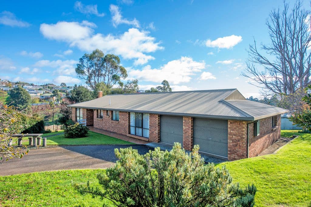 198 Mount Street, Upper Burnie TAS 7320, Upper Burnie - Image 1