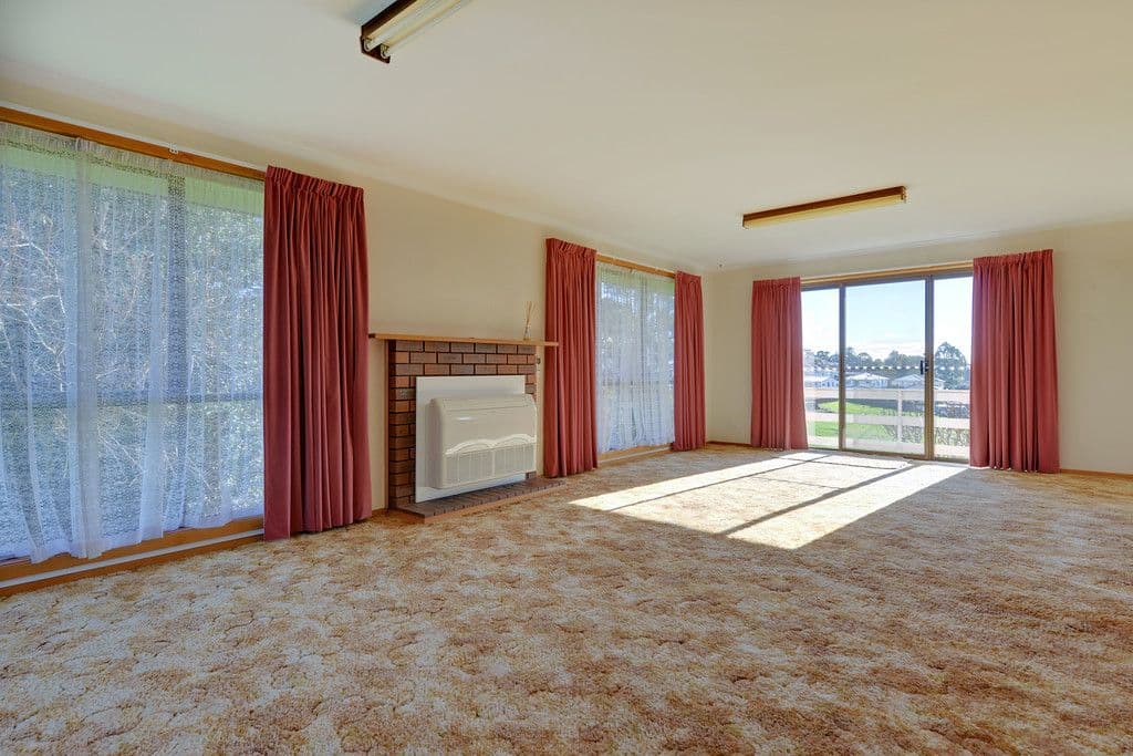 198 Mount Street, Upper Burnie TAS 7320, Upper Burnie - Thumbnail 2