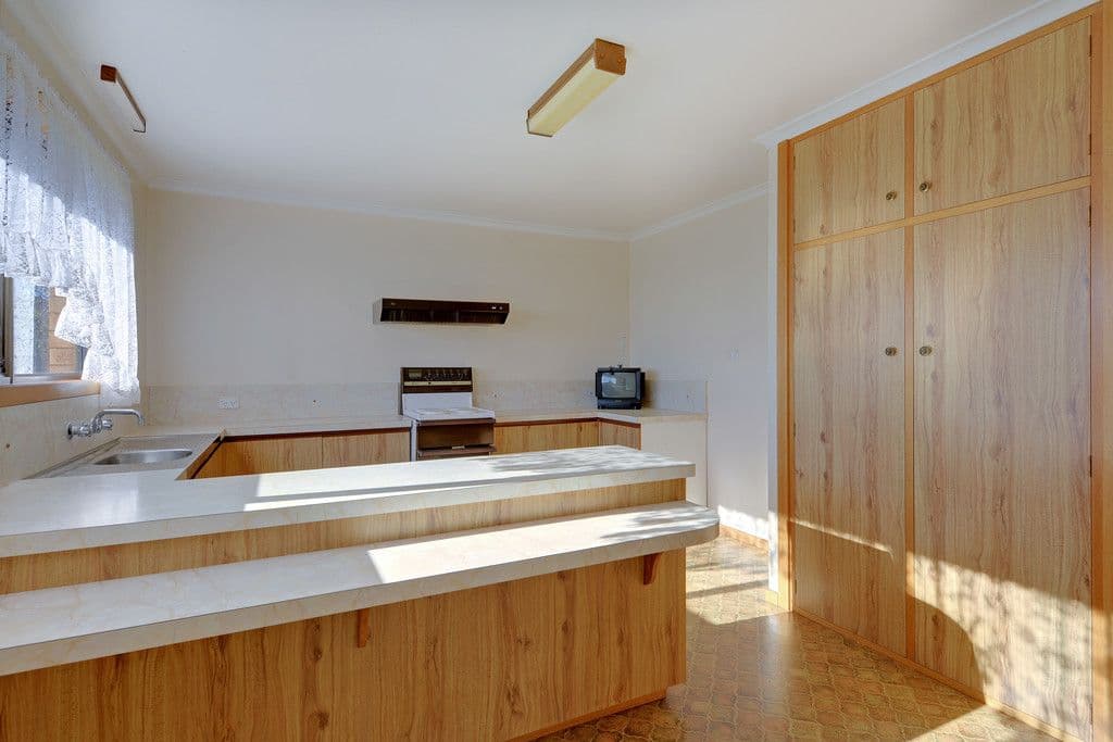 198 Mount Street, Upper Burnie TAS 7320, Upper Burnie - Thumbnail 3