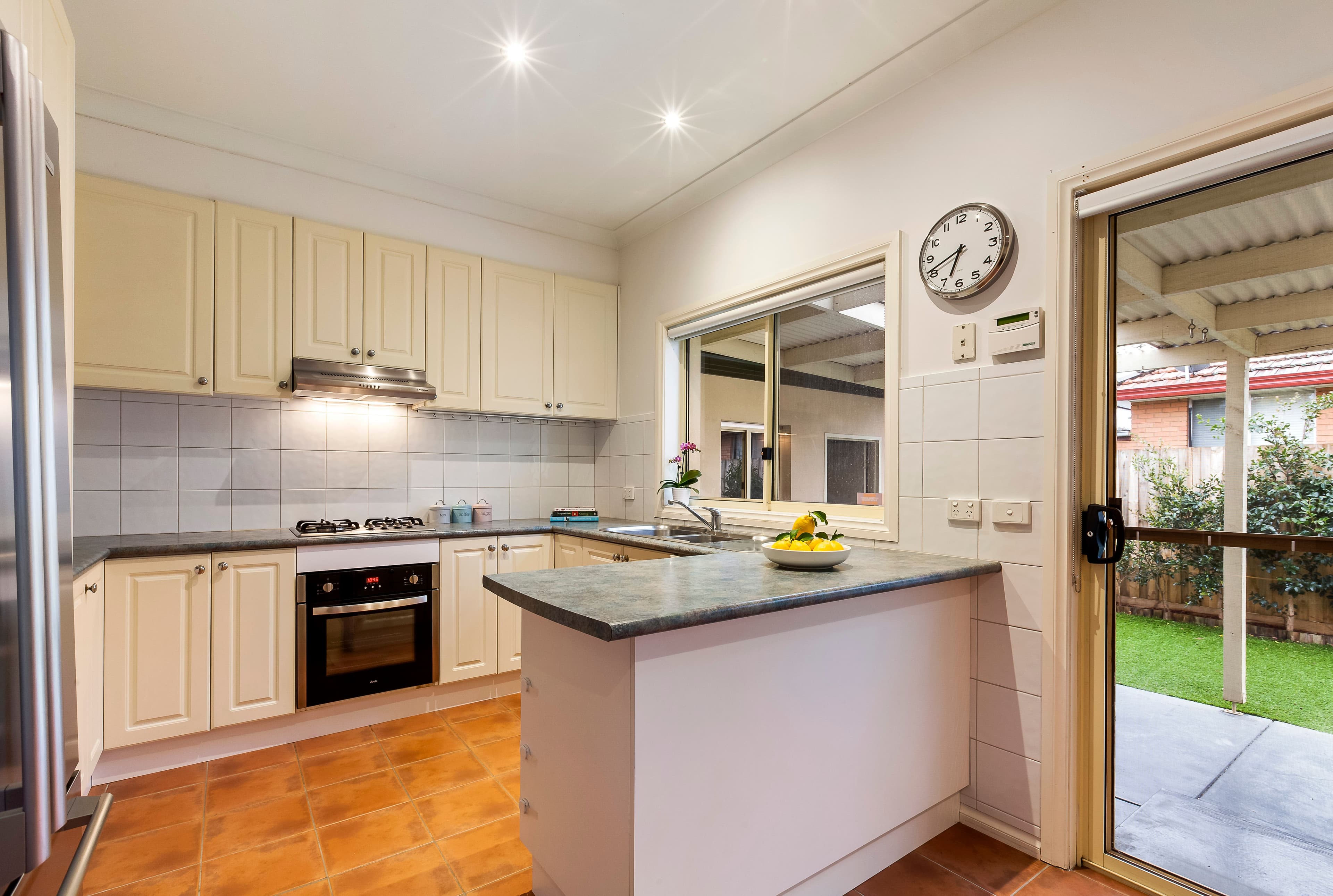 37 Stewart Road, Oakleigh East VIC 3166, Oakleigh East - Thumbnail 4