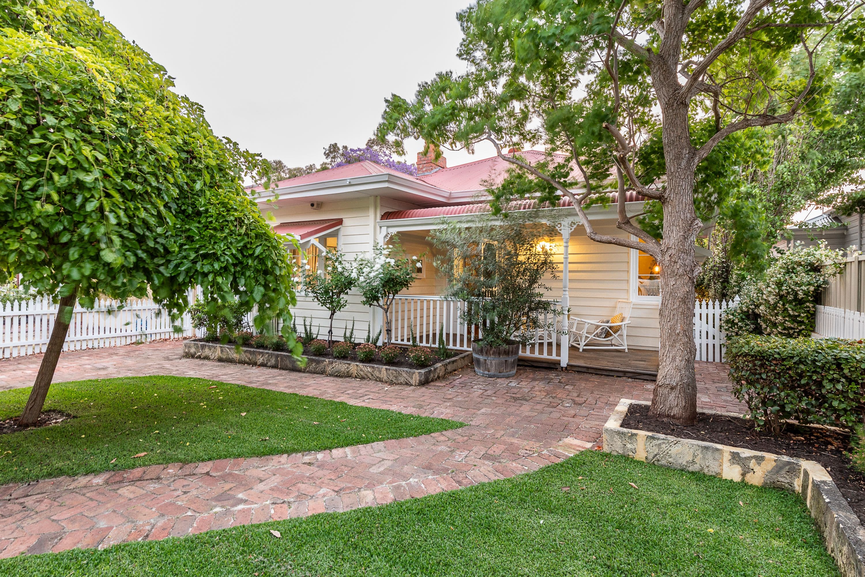 49 Federation Street, Mount Hawthorn WA 6016, Mount Hawthorn - Thumbnail 2