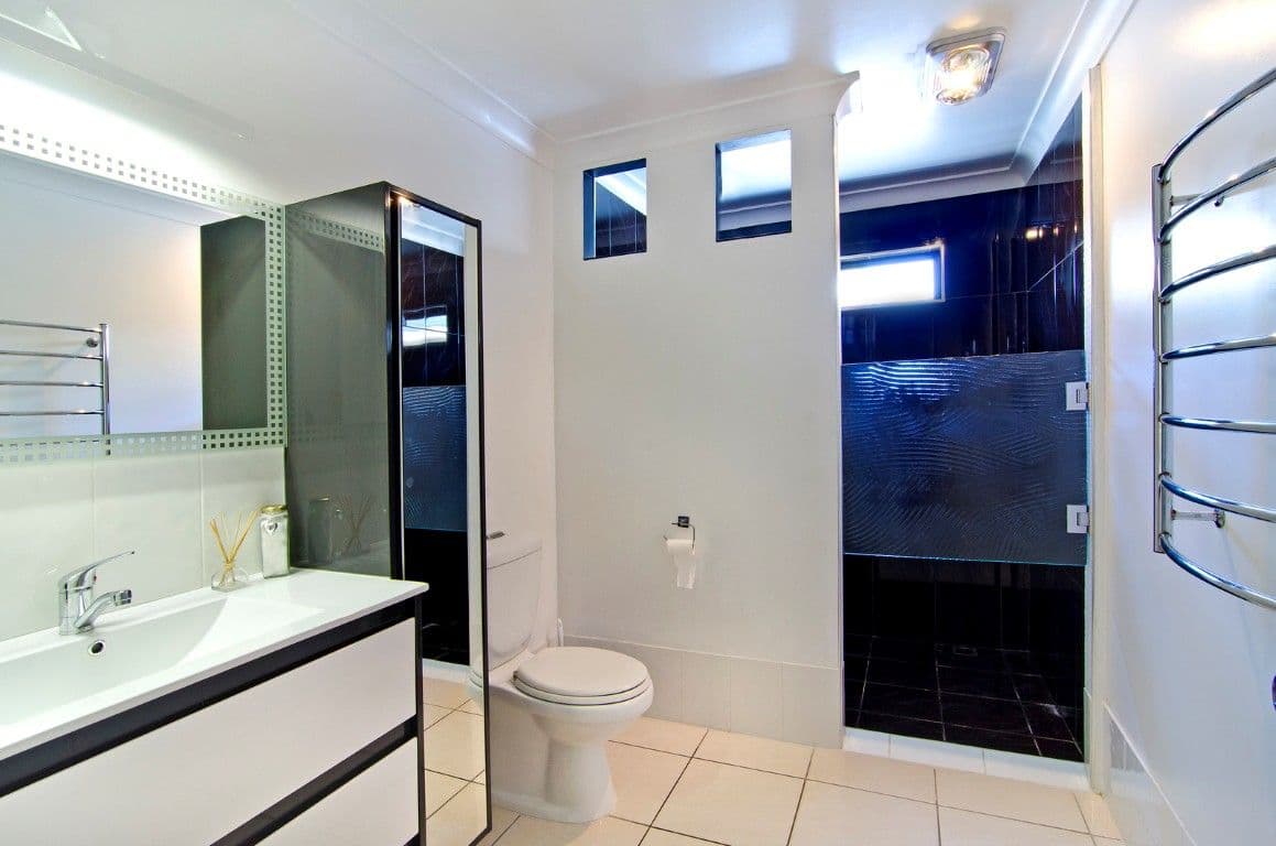 32 Illaroo Street, PALM BEACH QLD 4221, Palm Beach - Thumbnail 5